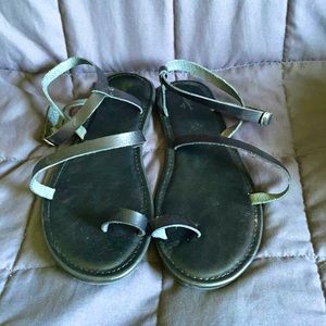 Universal Thread Black Strappy Sandals